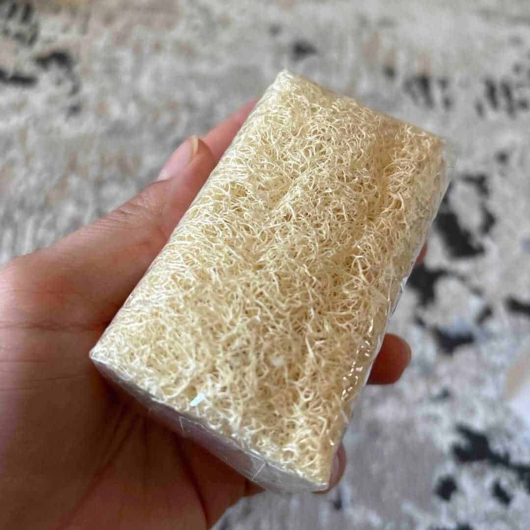 CreamLoof™ Goat Milk Soap with Natural Loofah – Nourishing & Exfoliating | Handmade & Cold Processed – Silky Glows