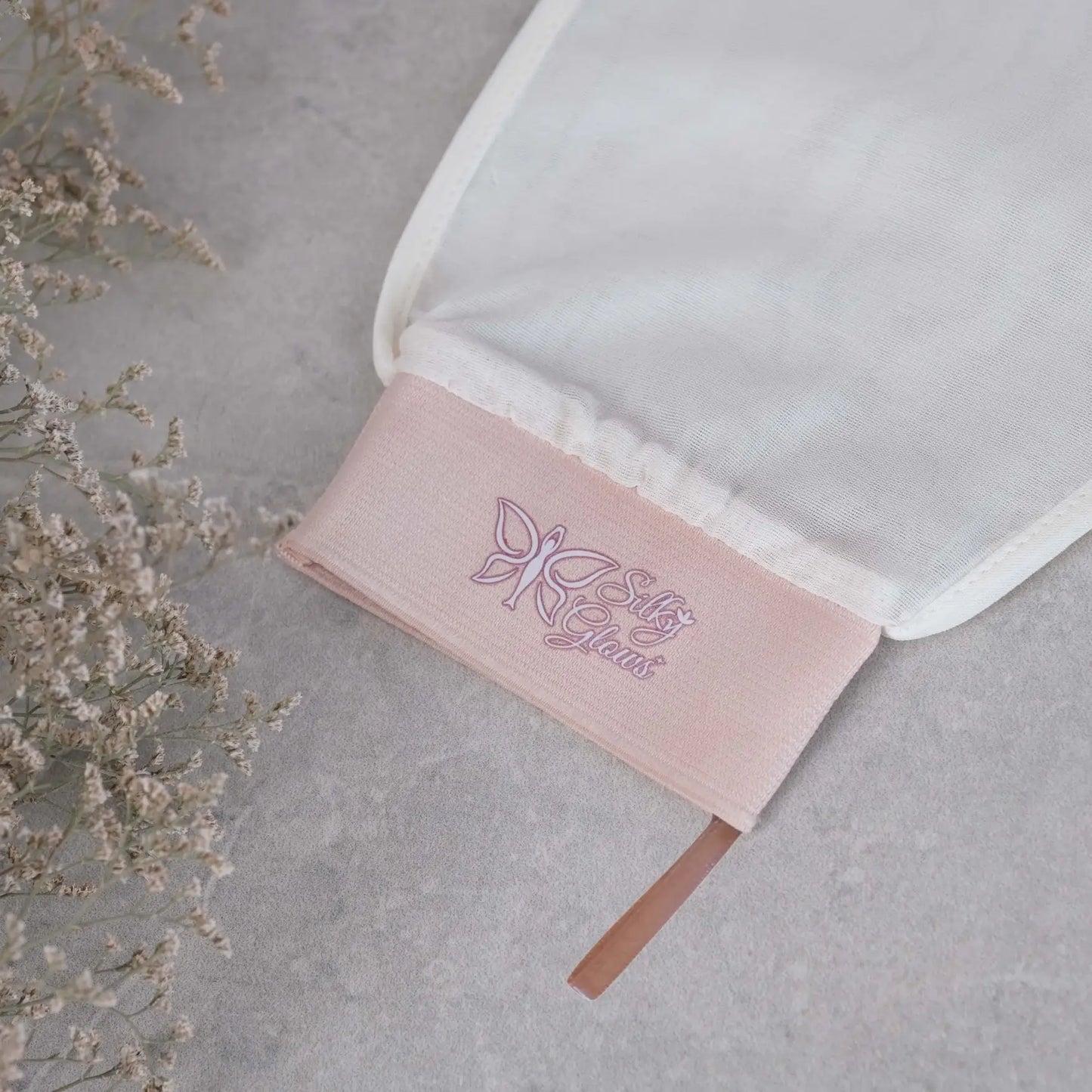 SilkEx™ Silk Glove for Sensitive Skin – Gentle Exfoliation