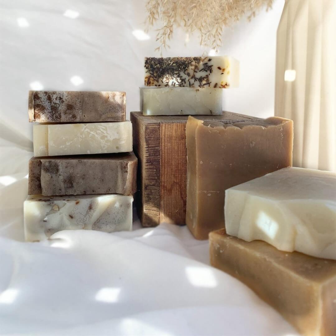 HoneyMilkLoof™ Soap – Nourish, Smooth & Comfort | Handmade & Cold Processed – Silky Glows